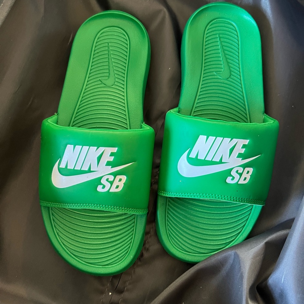Nike Slides New without tags
